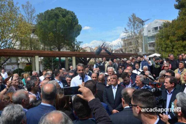 Εργαζόμενοι στον Λιγνίτη παρέδωσαν κείμενο στον Κυριάκο Μητσοτάκη
